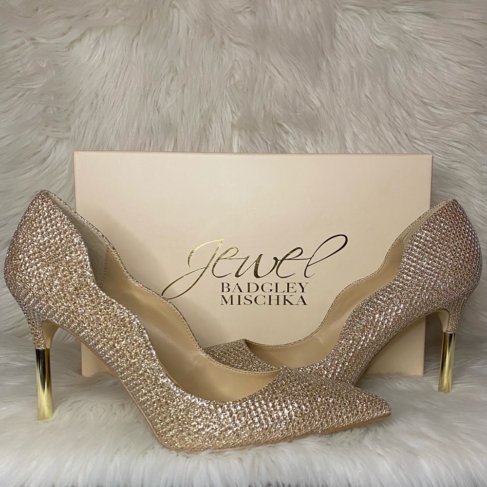 Jewel Badgley Mischka Gold Heels